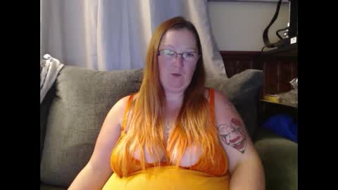 Snapshot of bigtitsgirl9991 chatting on September 9, 2025, 1:54 pm Kim online show from September 9, 2025, 1:54 pm