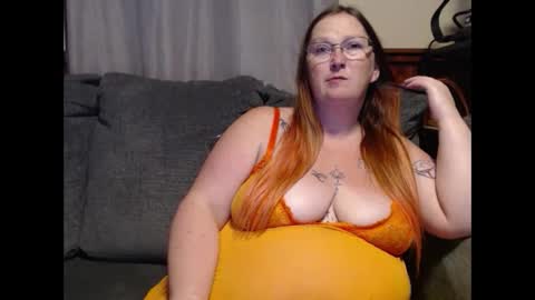 Snapshot of bigtitsgirl9991 chatting on September 10, 2025, 4:56 am Kim online show from September 10, 2025, 4:56 am