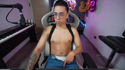 bigxboy96 online show from February 1, 2025, 3:30 am