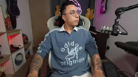 bigxboy96 online show from November 1, 2025, 3:52 am