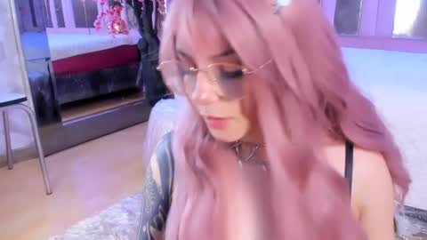 Snapshot of biizzy_noar chatting on September 20, 2025, 10:22 pm Biizzy online show from September 20, 2025, 10:22 pm