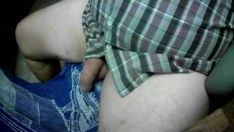 Snapshot of bikeman17 chatting on November 4, 2025, 6:51 pm bikeman17 online show from November 4, 2025, 6:51 pm