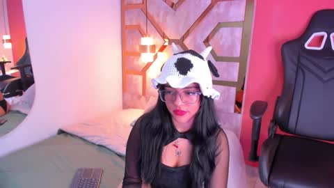 Billie online show from November 19, 2025, 3:06 am