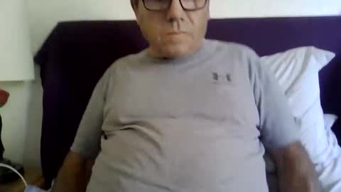 billydubs online show from October 31, 2025, 6:20 pm