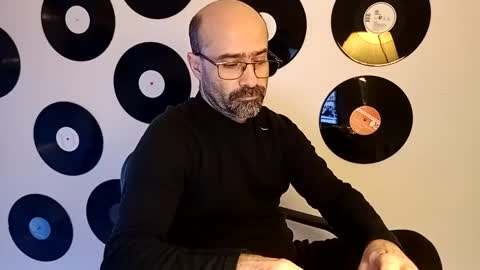 Snapshot of bilmapiedradura chatting on February 26, 2025, 9:37 pm Bill online show from February 26, 2025, 9:37 pm