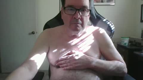 Snapshot of bink195234 chatting on November 11, 2025, 6:19 pm Bink195234 online show from November 11, 2025, 6:19 pm