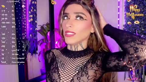 Snapshot of bitch_capelli chatting on October 23, 2025, 5:23 pm .. .. online show from October 23, 2025, 5:23 pm