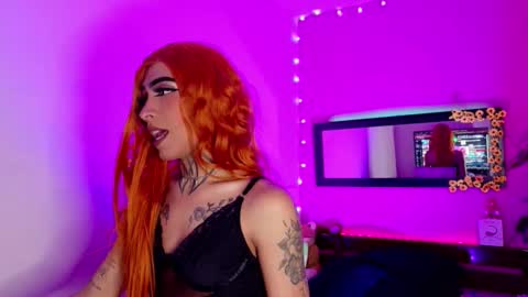 Snapshot of bitch_capelli chatting on November 20, 2025, 2:34 am .. .. online show from November 20, 2025, 2:34 am