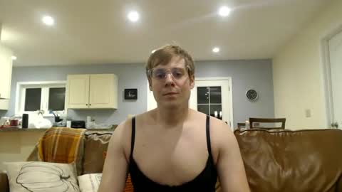 Snapshot of bittyboiii chatting on November 2, 2025, 5:21 am BittyBoi online show from November 2, 2025, 5:21 am