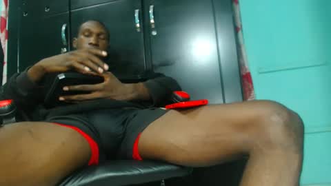 Snapshot of black30cmdick chatting on October 12, 2025, 1:15 am maquina online show from October 12, 2025, 1:15 am