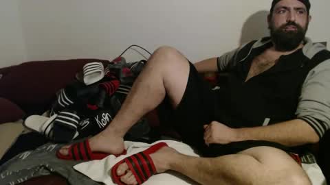 Snapshot of black_beard_slides chatting on November 4, 2025, 12:32 am black_beard_slides online show from November 4, 2025, 12:32 am