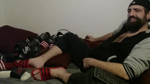 Snapshot of black_beard_slides chatting on November 16, 2025, 5:46 am black_beard_slides online show from November 16, 2025, 5:46 am