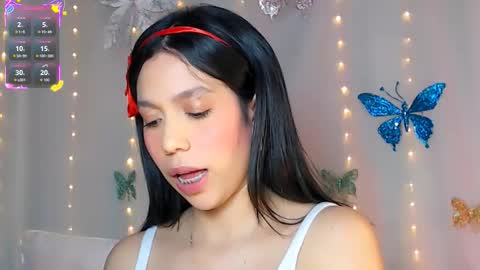 Snapshot of black_dar_ chatting on December 15, 2025, 7:23 am Sara online show from December 15, 2025, 7:23 am