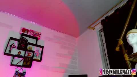 Snapshot of black_lady_05 chatting on January 19, 2025, 10:28 am millie online show from January 19, 2025, 10:28 am