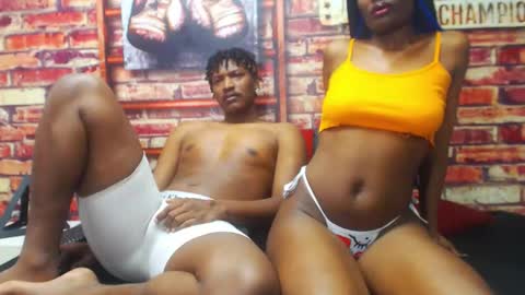 Snapshot of blackandaxel chatting on December 3, 2025, 11:14 pm BlackAndAxel online show from December 3, 2025, 11:14 pm