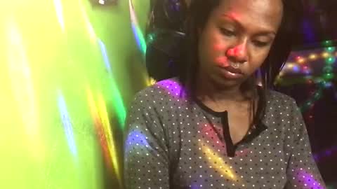 Crystal online show from January 18, 2025, 11:44 pm