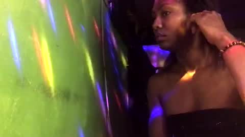 Crystal online show from February 2, 2025, 10:17 pm