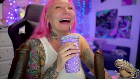 Alice online show from December 6, 2024, 7:34 pm