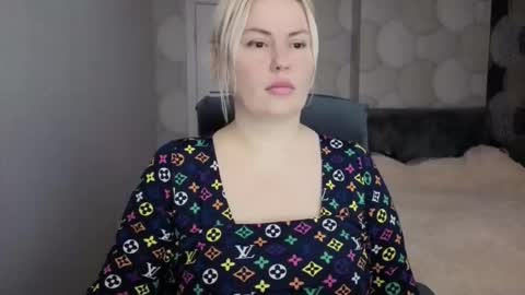 blackeyes11 online show from November 10, 2025, 1:48 am