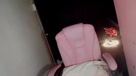 Snapshot of blacklady_fucker69 chatting on December 13, 2025, 8:14 pm JUST CALL ME KEYLAH 3 online show from December 13, 2025, 8:14 pm