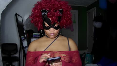 Snapshot of blacksirenqueen chatting on December 12, 2024, 11:18 am Queen Siren online show from December 12, 2024, 11:18 am