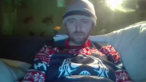 Snapshot of blackvswhite2022 chatting on January 1, 2025, 10:35 pm blackvswhite2022 online show from January 1, 2025, 10:35 pm