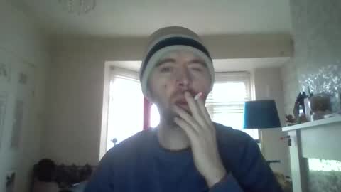 Snapshot of blackvswhite2022 chatting on February 8, 2025, 11:33 am blackvswhite2022 online show from February 8, 2025, 11:33 am