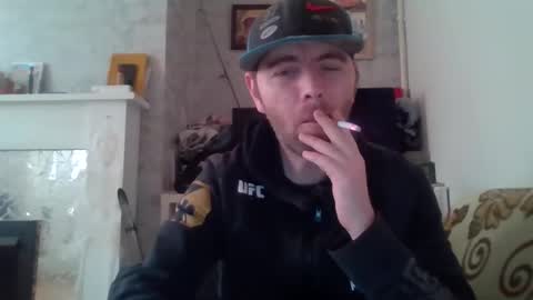 Snapshot of blackvswhite2022 chatting on February 18, 2025, 10:38 am blackvswhite2022 online show from February 18, 2025, 10:38 am