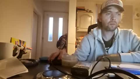 Snapshot of blackvswhite2022 chatting on October 16, 2025, 6:25 am blackvswhite2022 online show from October 16, 2025, 6:25 am