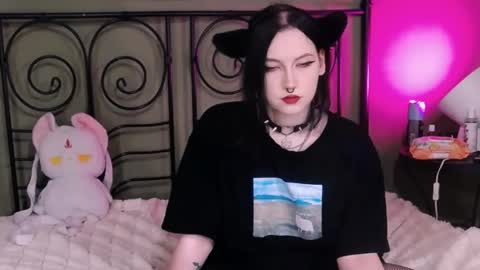 blacky_tea online show from October 20, 2025, 8:09 pm