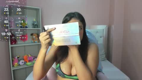 Snapshot of blaiir_moon chatting on November 29, 2025, 7:28 pm blaiir_moon online show from November 29, 2025, 7:28 pm