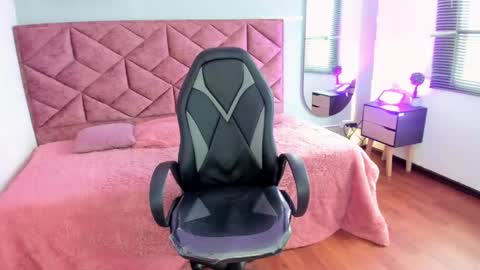 Blair  online show from December 29, 2024, 2:21 pm