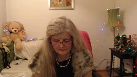 Snapshot of blairfort chatting on December 31, 2024, 2:25 pm blairfort online show from December 31, 2024, 2:25 pm