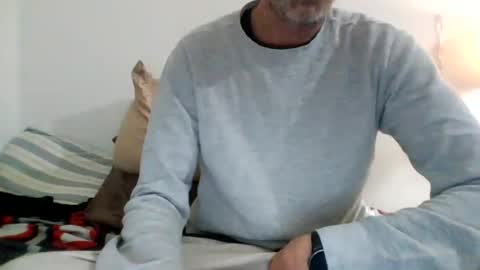 Snapshot of bliinkky3675 chatting on January 4, 2025, 1:42 pm Banana boy blinky online show from January 4, 2025, 1:42 pm