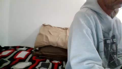 Snapshot of bliinkky3675 chatting on February 23, 2025, 2:04 pm Banana boy blinky online show from February 23, 2025, 2:04 pm