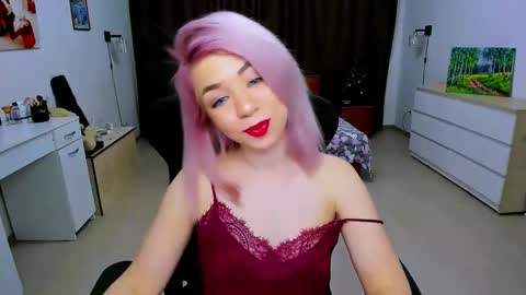 Snapshot of blinkofeyess chatting on December 16, 2024, 7:37 am Nicole online show from December 16, 2024, 7:37 am
