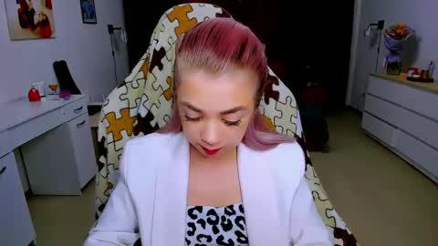 Snapshot of blinkofeyess chatting on February 7, 2025, 6:35 am Nicole online show from February 7, 2025, 6:35 am