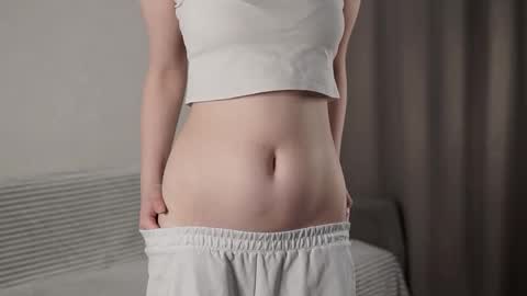 Mila online show from October 9, 2025, 2:48 pm