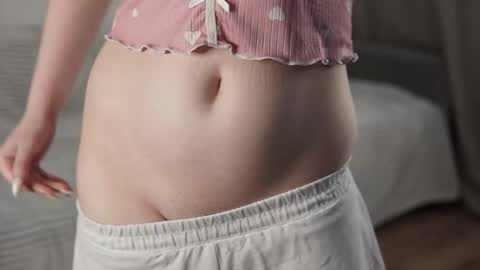 Mila online show from November 13, 2025, 2:16 pm