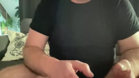 BlIdoL online show from November 18, 2025, 7:46 am