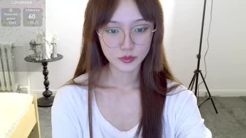 Snapshot of blon_kater chatting on December 9, 2024, 10:00 am YoYo online show from December 9, 2024, 10:00 am