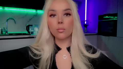 Lana online show from February 23, 2025, 11:58 pm