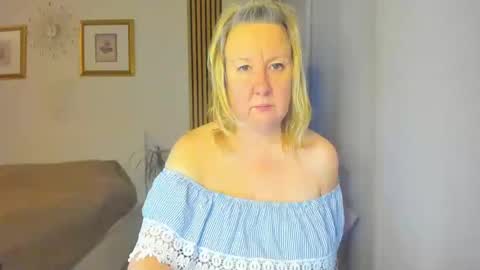 Nicole online show from January 22, 2025, 5:28 pm