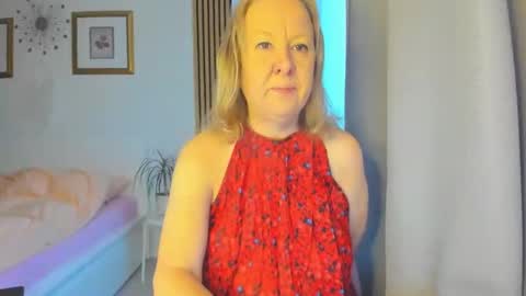 Nicole online show from February 9, 2025, 5:50 am