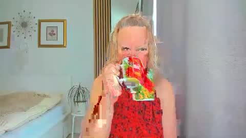 Nicole online show from March 10, 2025, 9:32 am