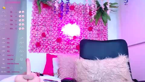 blonde_squirt_ online show from March 11, 2025, 4:21 am