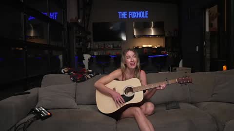 Snapshot of blondefoxsilverfox chatting on November 4, 2025, 3:11 pm blondefoxsilverfox online show from November 4, 2025, 3:11 pm