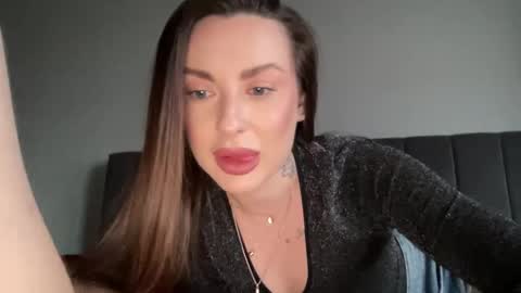Snapshot of blondeqloveah chatting on January 12, 2025, 2:09 pm BlondeqloveAh online show from January 12, 2025, 2:09 pm