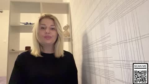 Snapshot of blondie_xoxoxo chatting on October 26, 2025, 2:45 pm blondie_xoxoxo online show from October 26, 2025, 2:45 pm