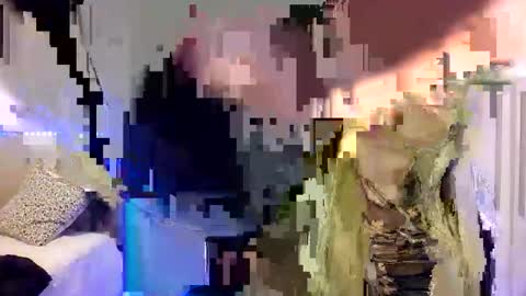 BlondLeyla online show from November 4, 2025, 6:07 pm